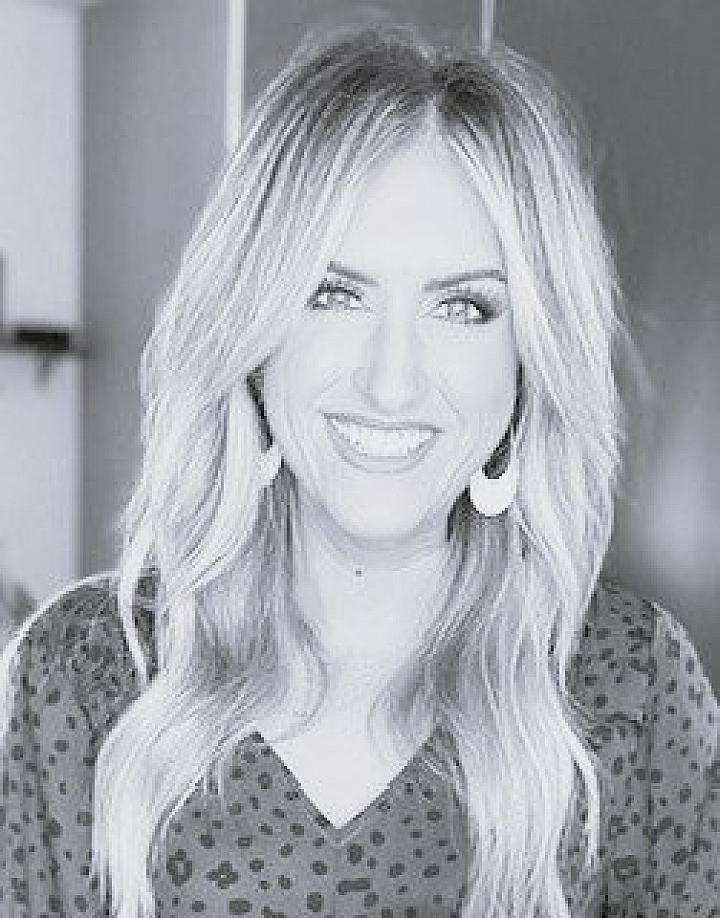 Lauren Bloom Photo BW